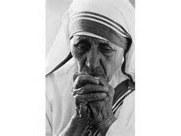 Mother Teresa Praying Public Domain Image